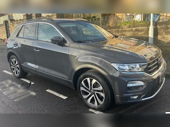 Used Volkswagen T-Roc 2022 for sale - 77527415: Photo