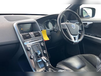 Used Volvo XC60 2017 for sale - 79473898: Photo