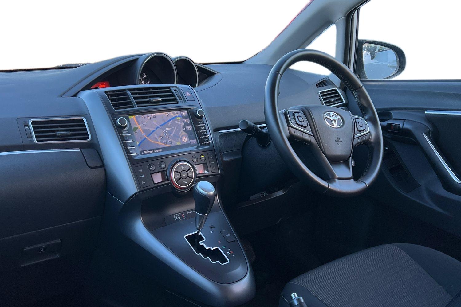 Used Toyota Verso 2018 for sale - 77593589: Photo 4