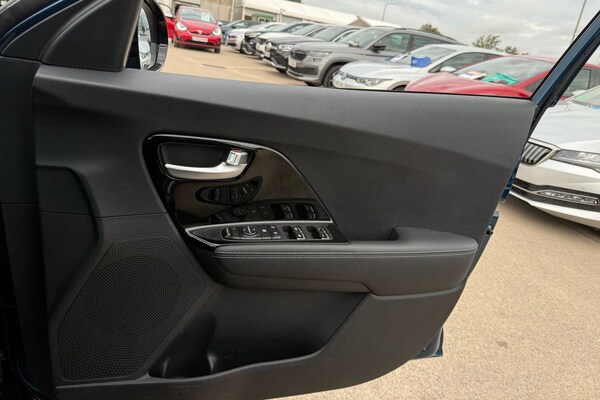 Used Kia Niro 2020 for sale - 75662548: Photo 12