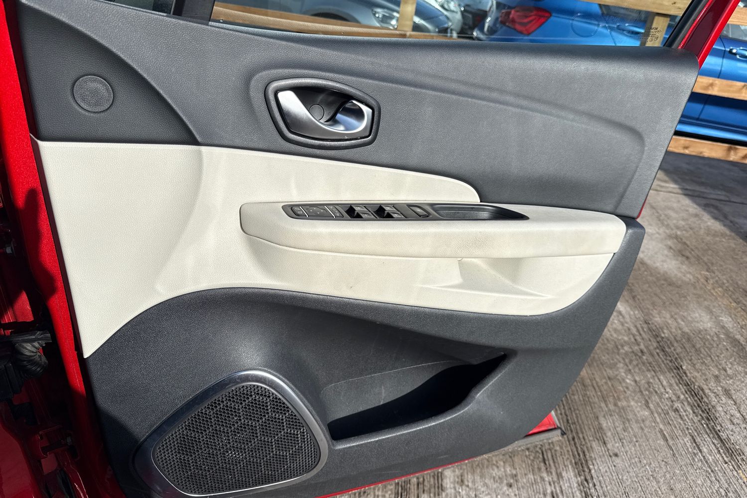 Used Renault Captur 2019 for sale - 76385501: Photo 12