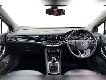 Used Vauxhall Astra 2018 for sale - 76119895: Photo