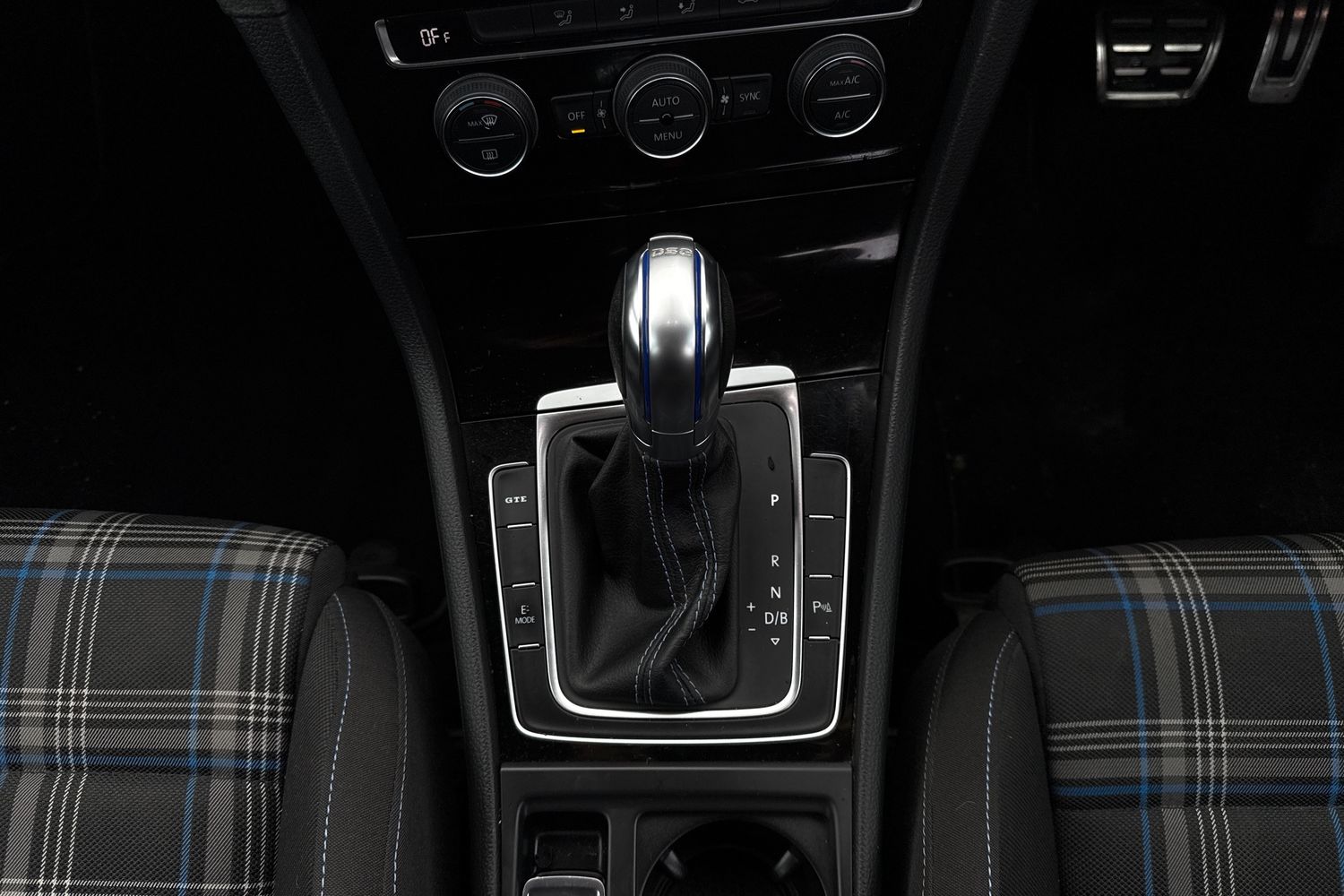 Used Volkswagen Golf 2018 for sale - 77233377: Photo 8