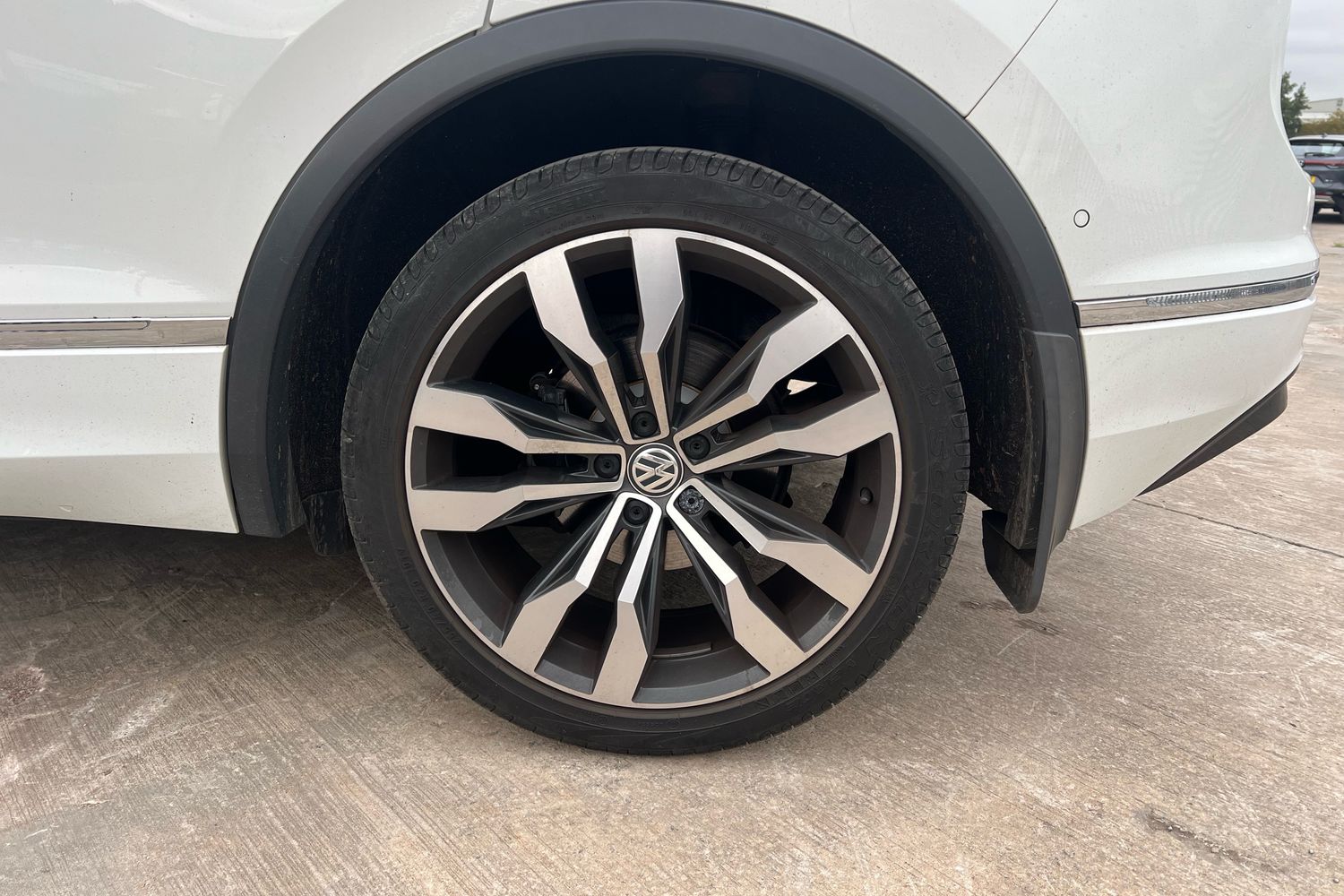 Used Volkswagen Tiguan 2019 for sale - 76253342: Photo 14