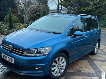 Used Volkswagen Touran 2018 for sale - 76929286: Photo