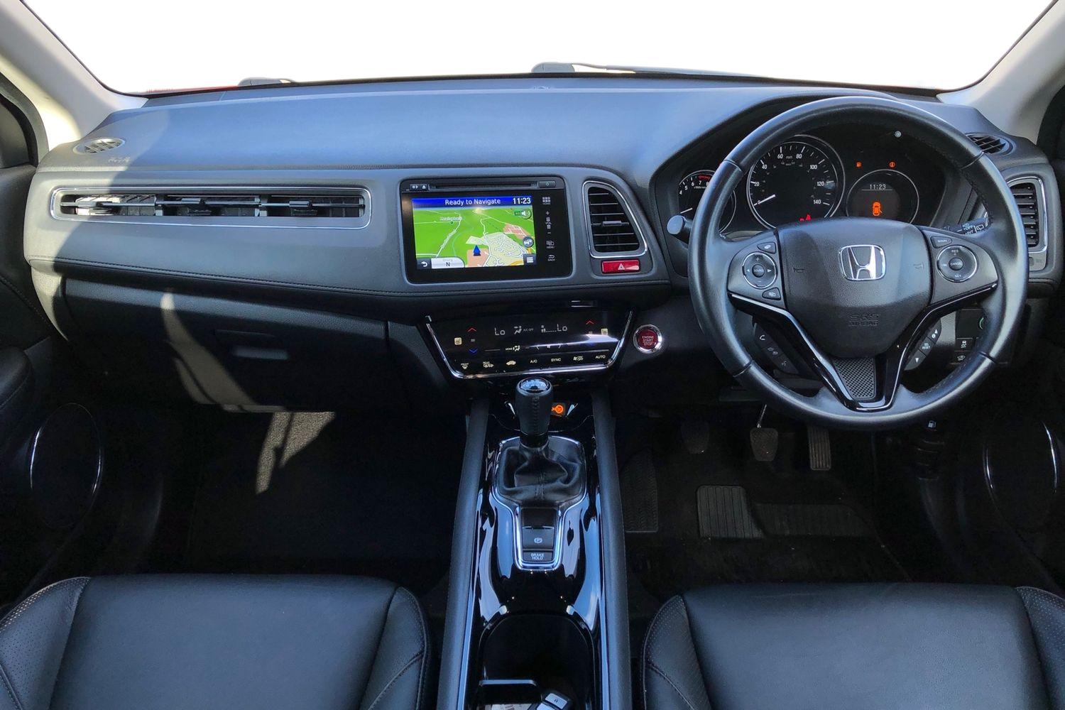 Used Honda HR-V 2018 for sale - 76368701: Photo 3