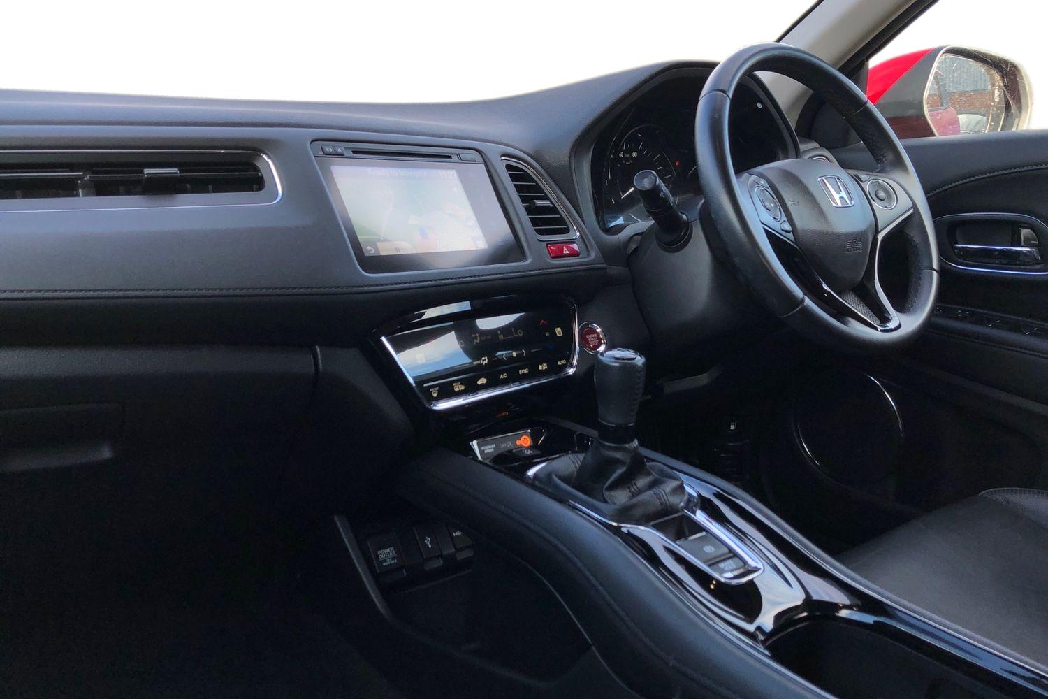 Used Honda HR-V 2018 for sale - 76368701: Photo 4