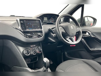 Used Peugeot 208 2017 for sale - 78920600: Photo