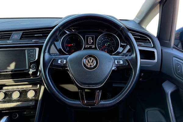 Used Volkswagen Touran 2017 for sale - 75627945: Photo 5