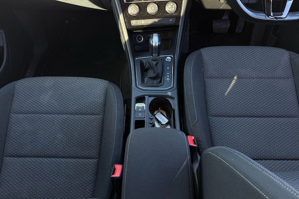 Used Volkswagen Touran 2017 for sale - 75627945: Photo 9