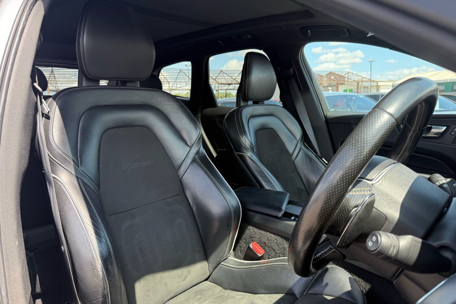 Used Volvo XC60 2018 for sale - 77165852: Photo 13