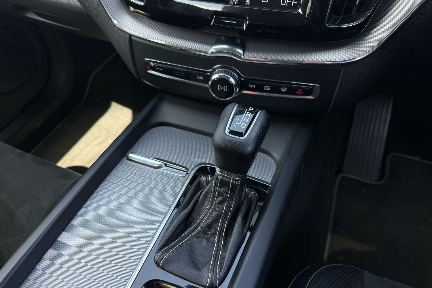 Used Volvo XC60 2018 for sale - 77165852: Photo 7