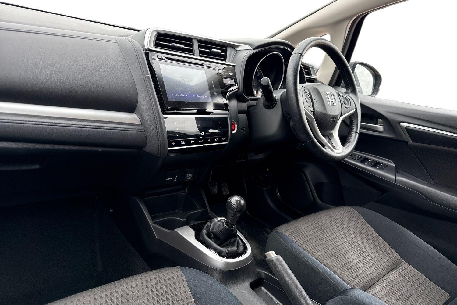 Used Honda Jazz 2019 for sale - 76274748: Photo 4