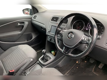 Used Volkswagen Polo 2017 for sale - 77679958: Photo