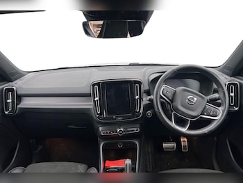 Used Volvo XC40 2021 for sale - 76711753: Photo