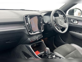 Used Volvo XC40 2021 for sale - 76711753: Photo