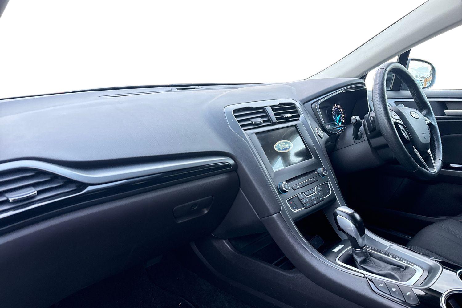 Used Ford Mondeo 2017 for sale - 77951871: Photo 4