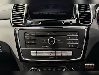 Used Mercedes-Benz GLE 2019 for sale - 76435899: Photo