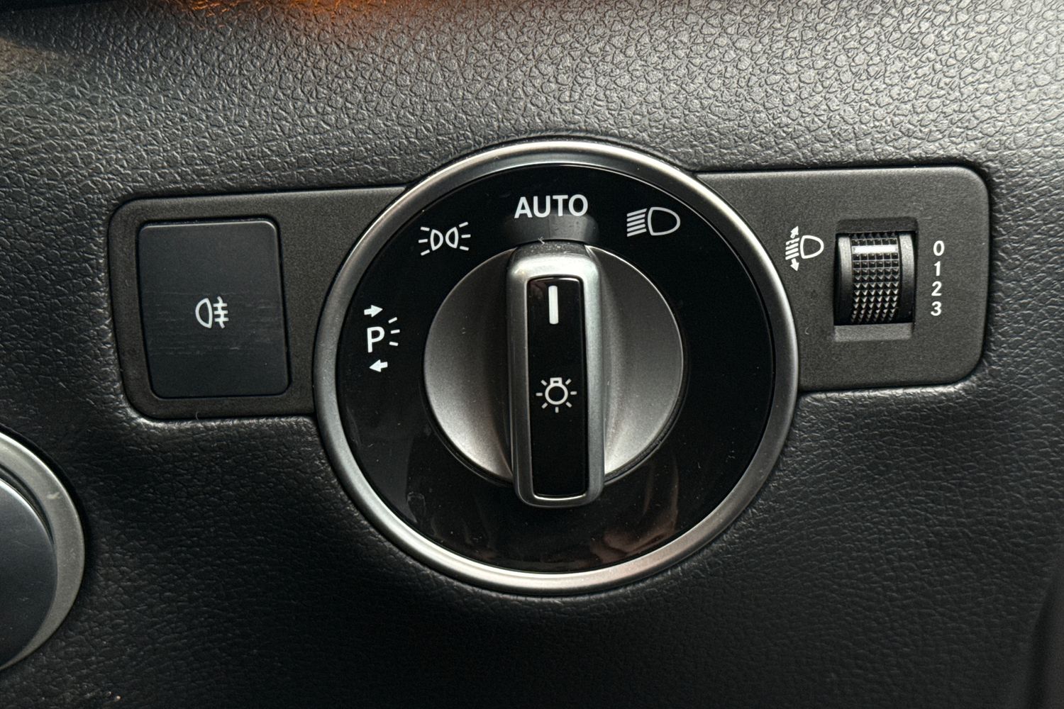 Used Mercedes-Benz B Class 2018 for sale - 76922979: Photo 15