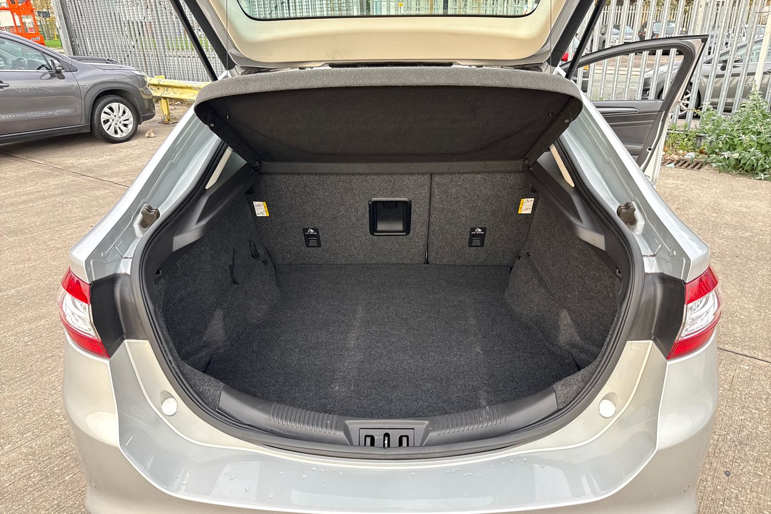 Used Ford Mondeo 2017 for sale - 76353348: Photo 15