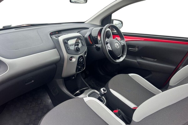 Used Toyota AYGO 2018 for sale - 76128347: Photo 4