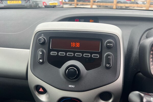 Used Toyota AYGO 2018 for sale - 76128347: Photo 6