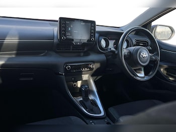 Used Toyota Yaris 2022 for sale - 76569559: Photo