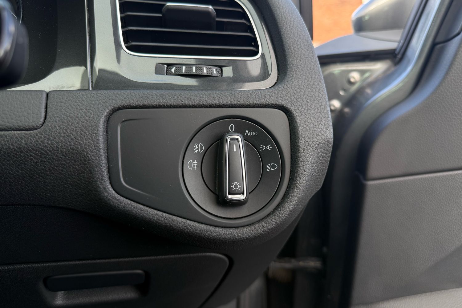 Used Volkswagen Golf 2019 for sale - 75938042: Photo 11