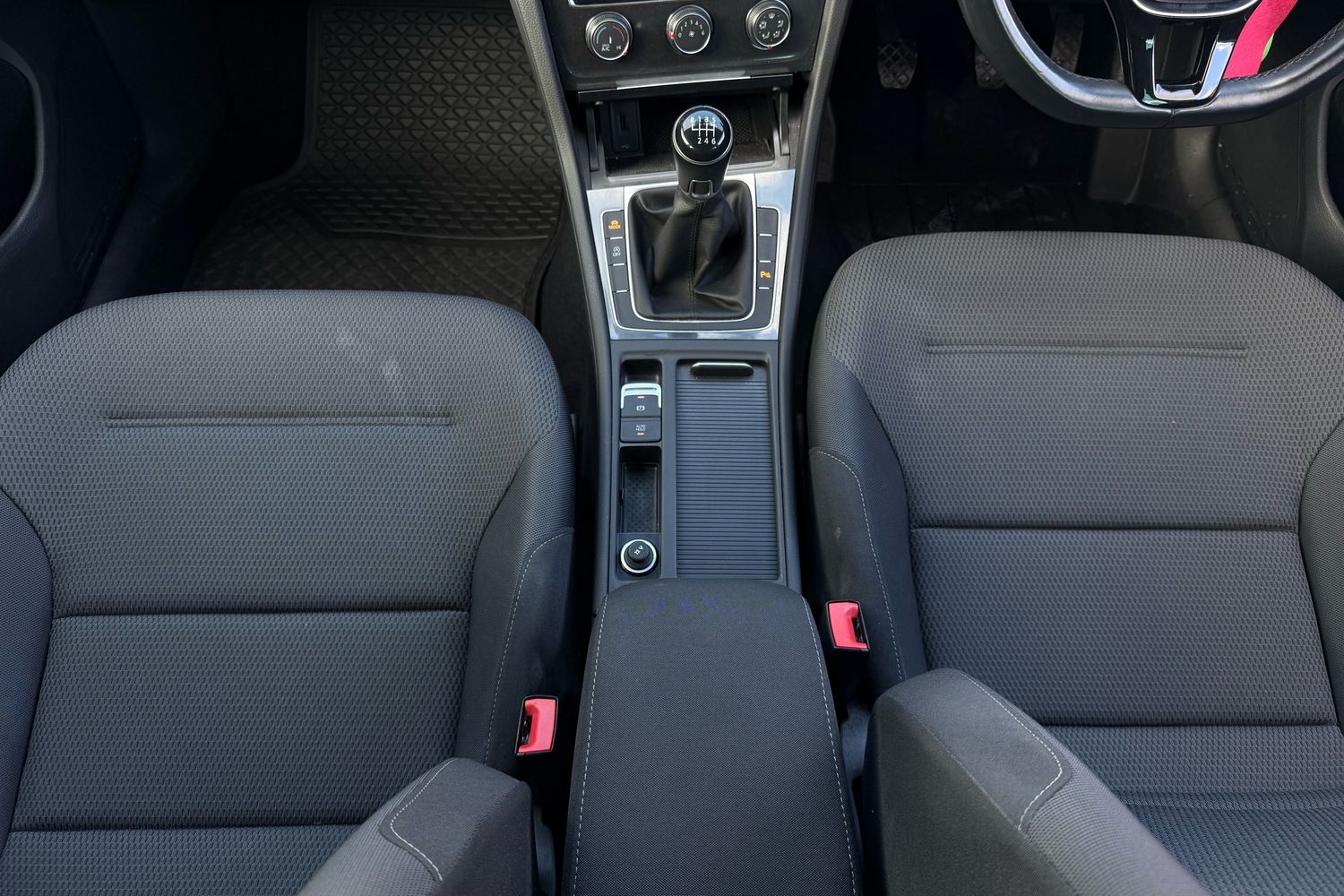 Used Volkswagen Golf 2019 for sale - 75938042: Photo 9