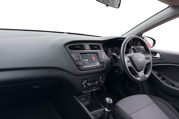 Used Hyundai i20 2019 for sale - 75661479: Photo 4