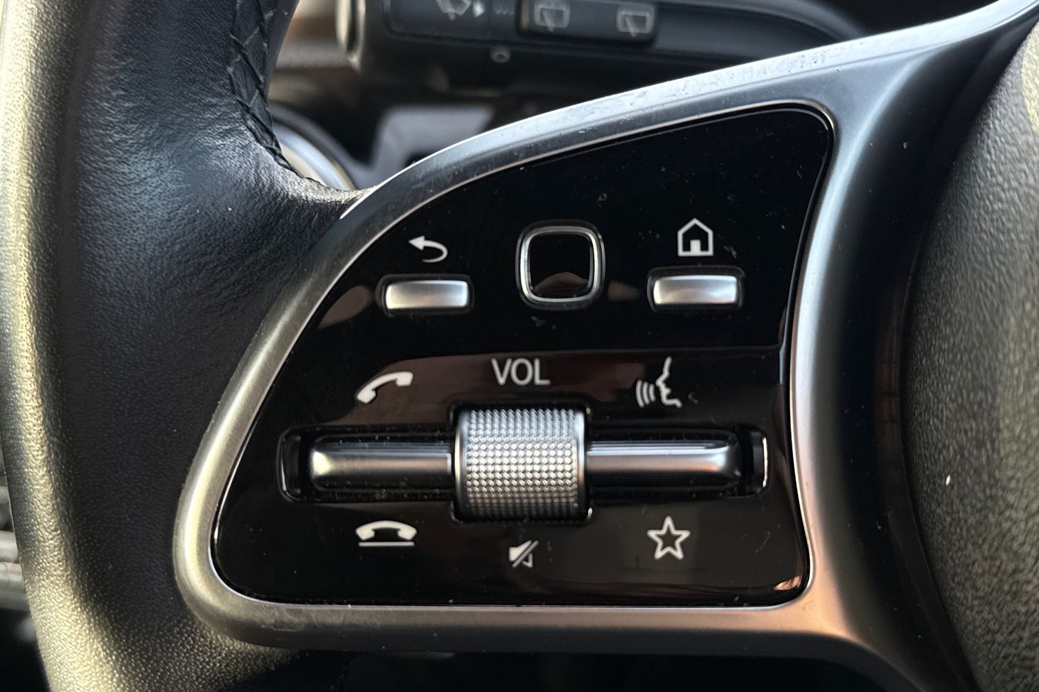 Used Mercedes-Benz A-Class 2018 for sale - 76896240: Photo 11