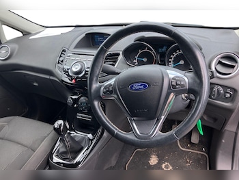 Used Ford Fiesta 2017 for sale - 75504461: Photo