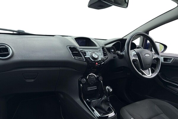 Used Ford Fiesta 2017 for sale - 75504461: Photo 4