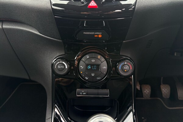 Used Ford Fiesta 2017 for sale - 75504461: Photo 7