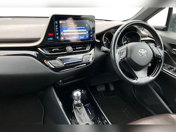Used Toyota C-HR 2018 for sale - 78466762: Photo