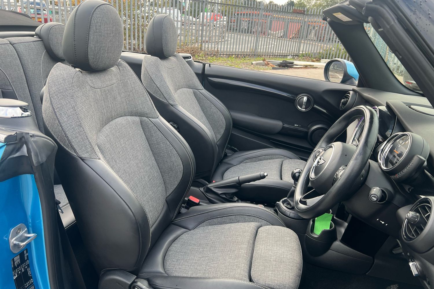 Used MINI Convertible 2017 for sale - 76461060: Photo 13