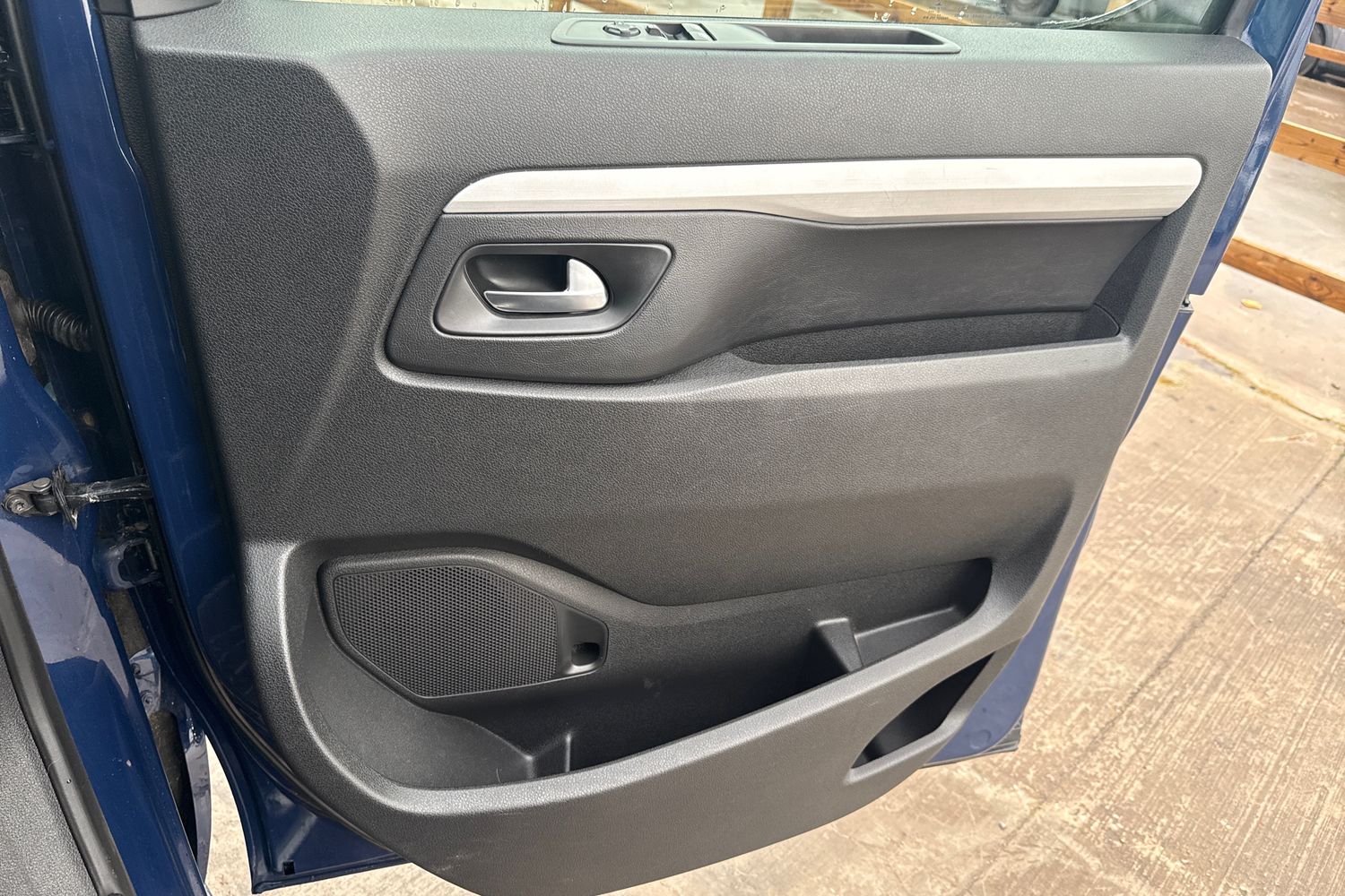 Used Peugeot Traveller 2018 for sale - 76844613: Photo 17