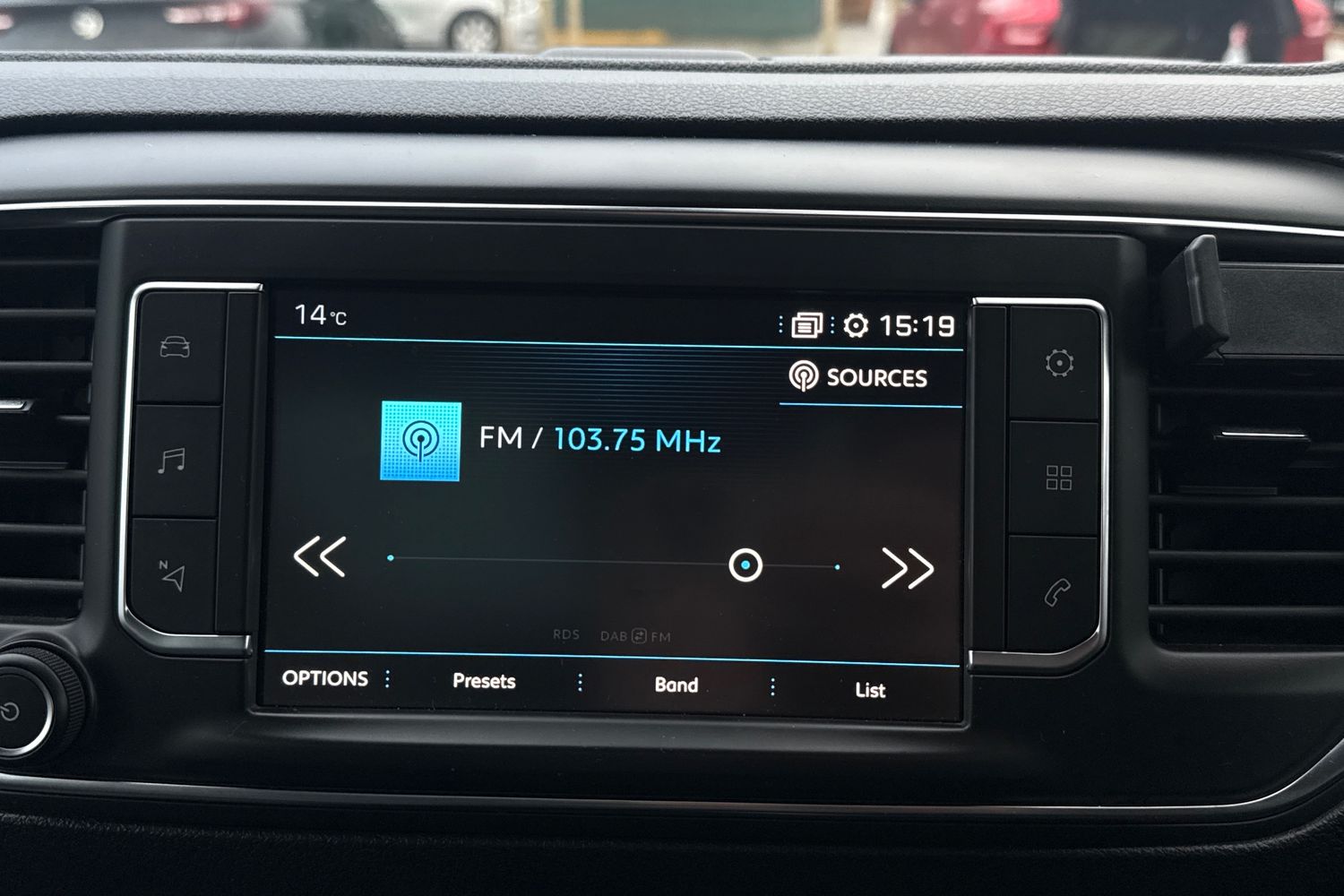 Used Peugeot Traveller 2018 for sale - 76844613: Photo 7