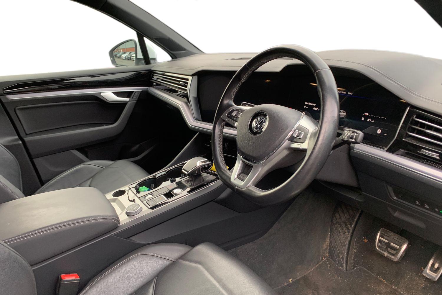 Used Volkswagen Touareg 2019 for sale - 76718523: Photo 3