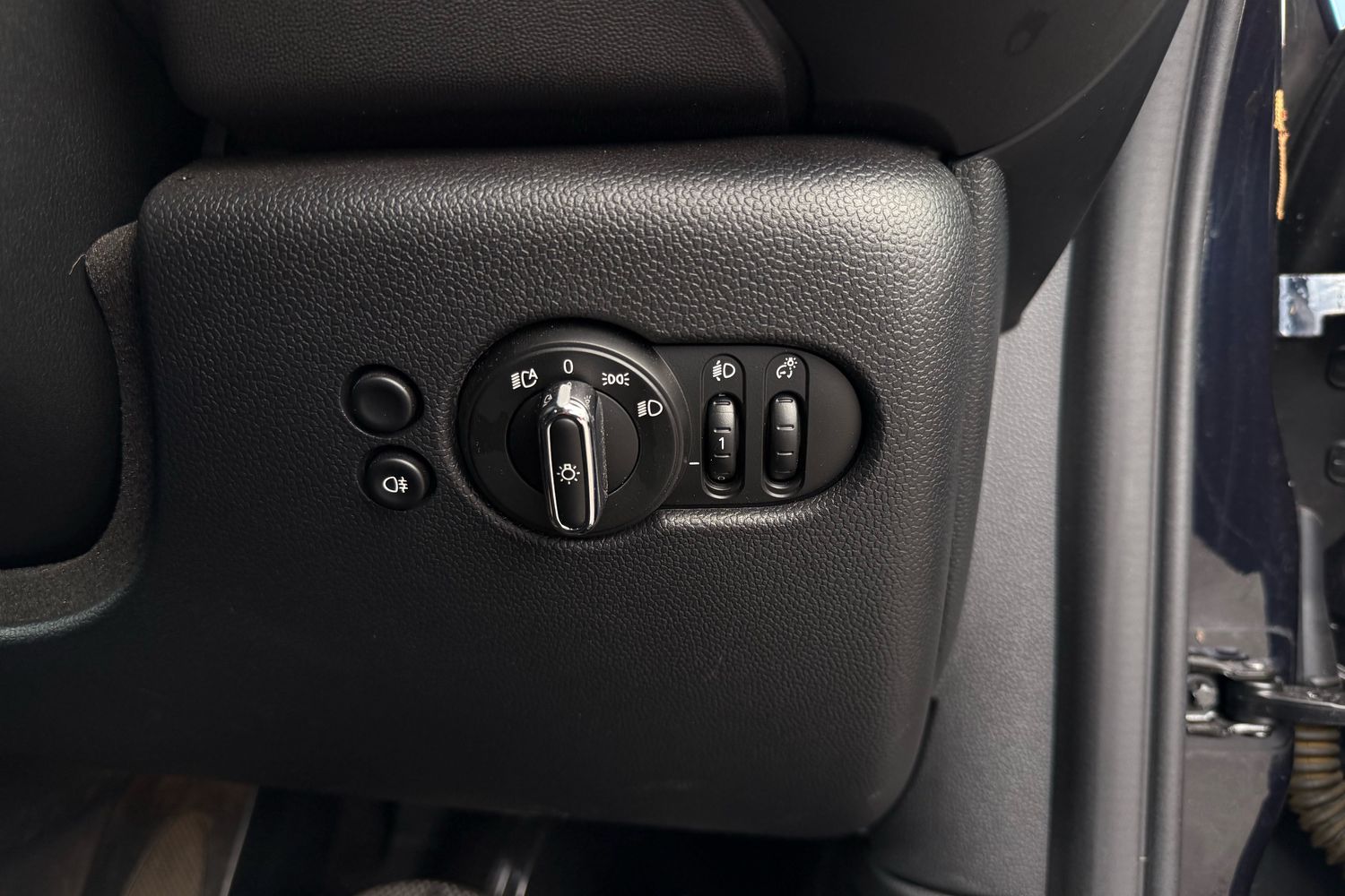 Used MINI Convertible 2022 for sale - 75824773: Photo 11