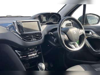 Used Peugeot 2008 2017 for sale - 78895028: Photo