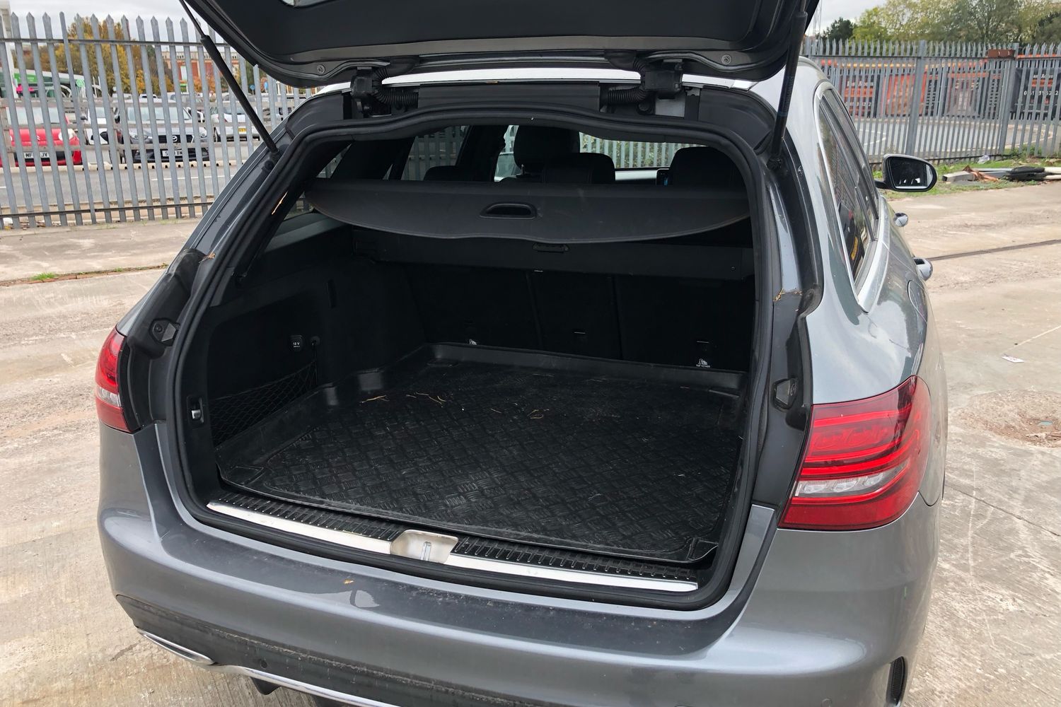 Used Mercedes-Benz C Class 2019 for sale - 76274836: Photo 16