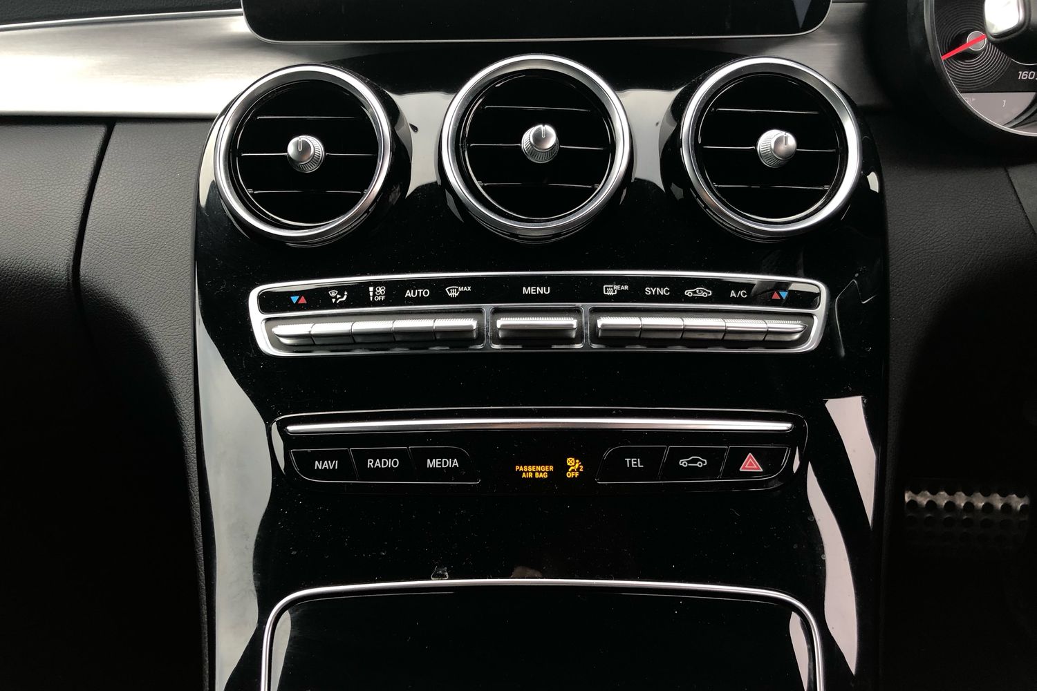 Used Mercedes-Benz C Class 2019 for sale - 76274836: Photo 7