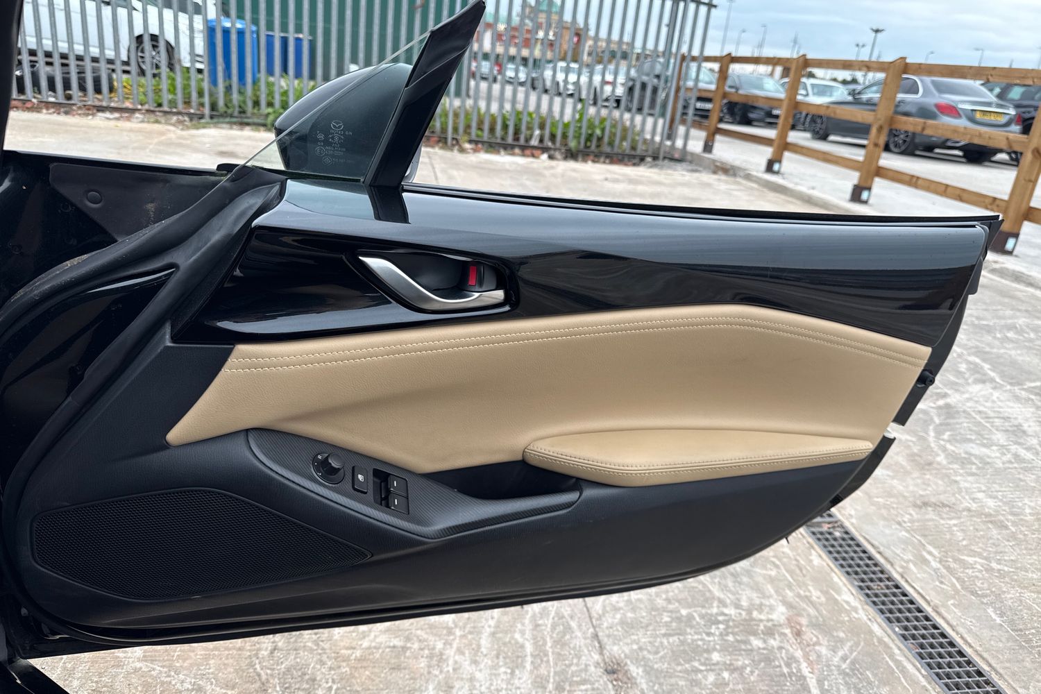 Used Mazda MX-5 2015 for sale - 76630012: Photo 12