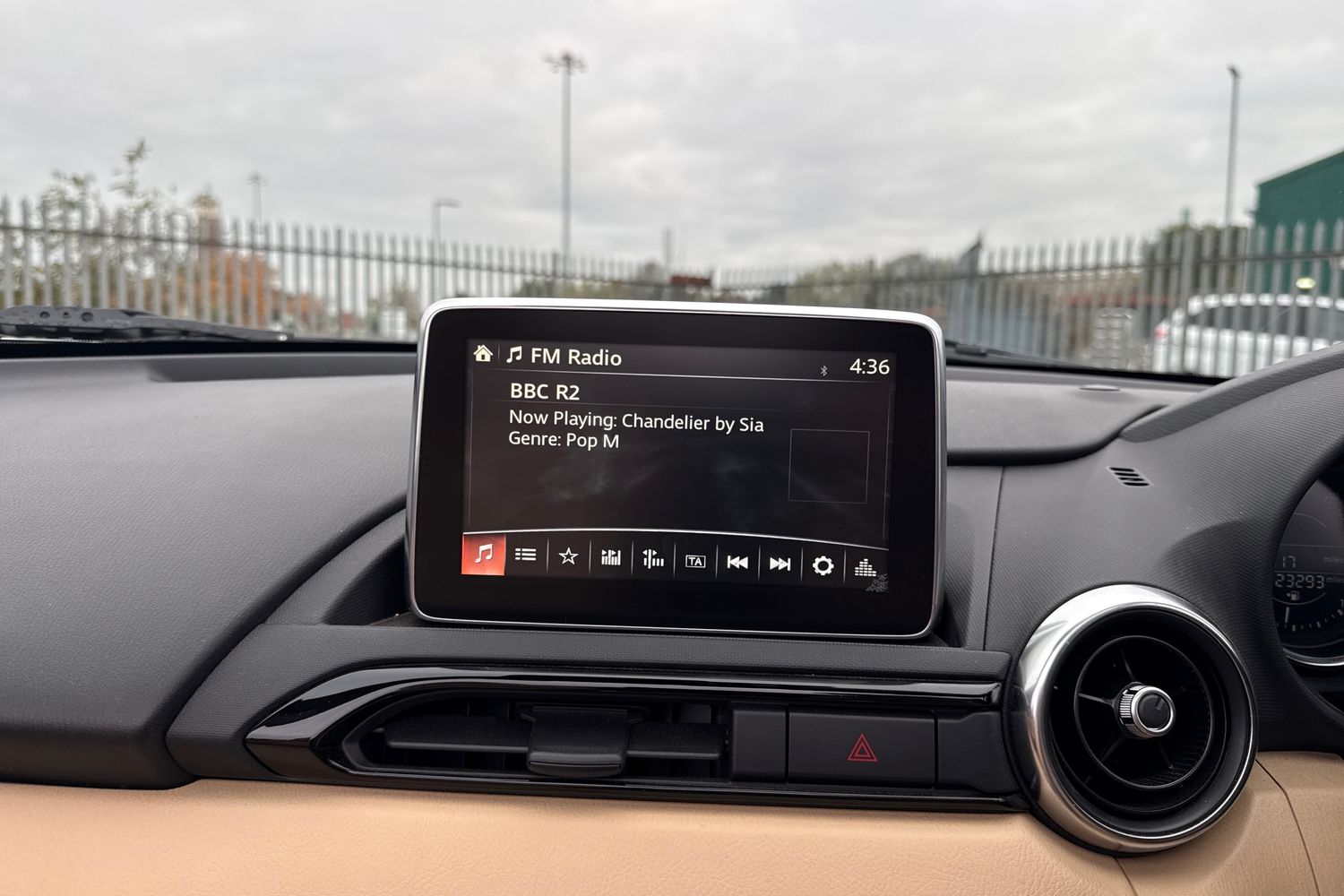 Used Mazda MX-5 2015 for sale - 76630012: Photo 6