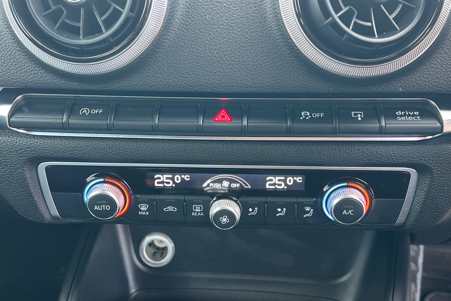 Used Audi A3 2017 for sale - 77527648: Photo 11