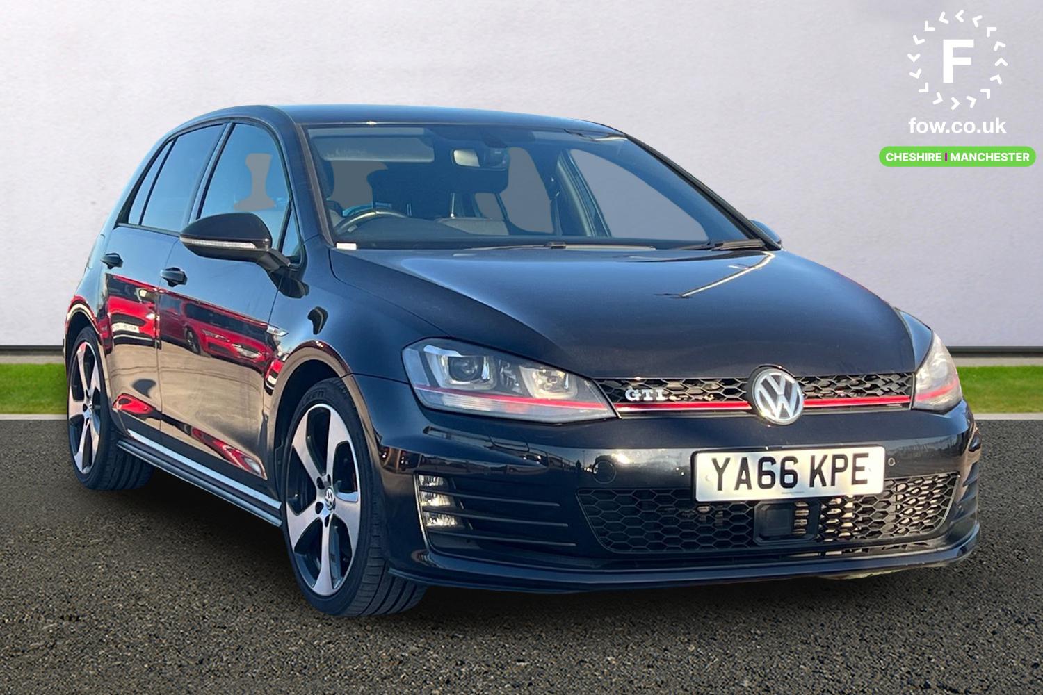 Used Volkswagen Golf 2017 for sale - 76637101: Photo 1