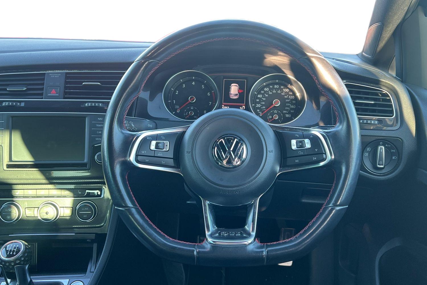 Used Volkswagen Golf 2017 for sale - 76637101: Photo 5