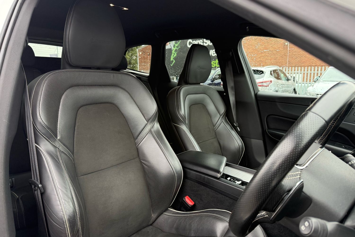 Used Volvo XC60 2018 for sale - 76617101: Photo 12