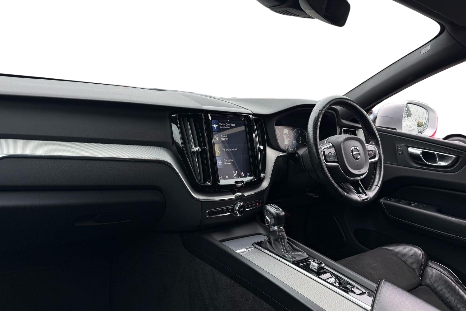 Used Volvo XC60 2018 for sale - 76617101: Photo 4